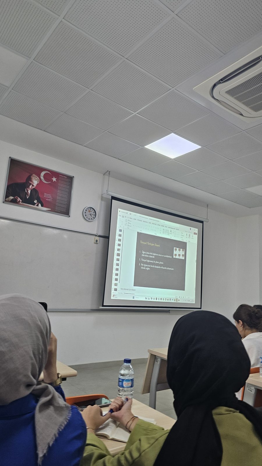 Sınıf Yönetimi: Sınıfın Fiziksel Düzenini Oluşturma ve İdeal Oturma Düzenleri - Sayfa 7
