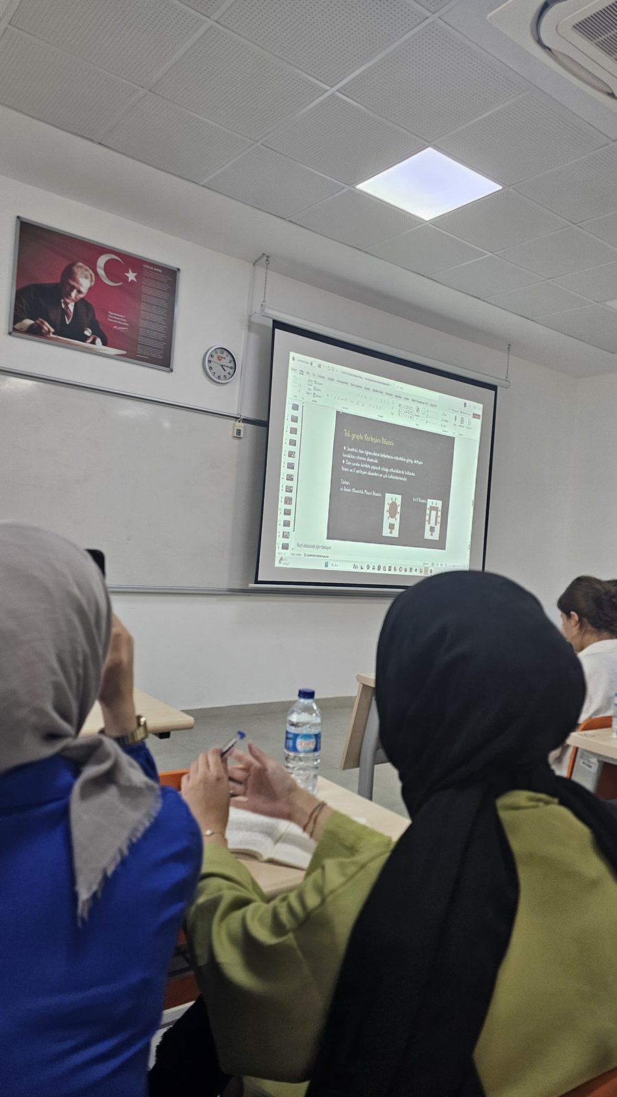 Sınıf Yönetimi: Sınıfın Fiziksel Düzenini Oluşturma ve İdeal Oturma Düzenleri - Sayfa 8